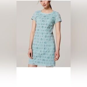 Elegant Lace Floral Dress in Turquoise, size 0 petite